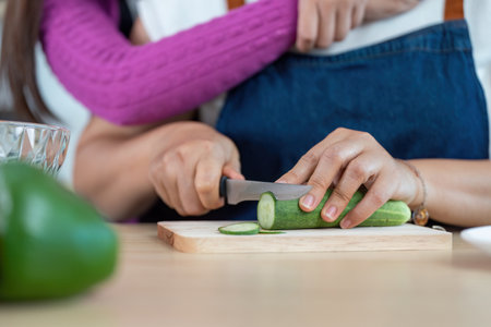Culinary Connection: Friends Sharing Cooking Momentsの写真素材