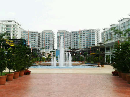 Oasis square