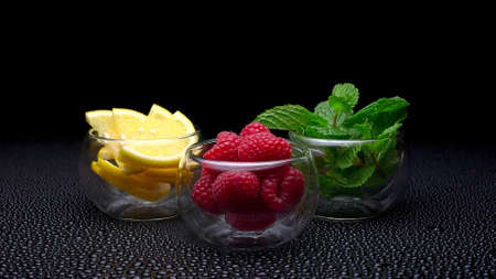 raspberry lemon and mintの写真素材