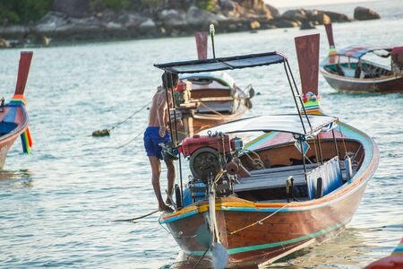 Koh Lipe,Thailand - November 29,2014 :  Unidentified villager prepare boat for launch tourist around Lipe islandのeditorial素材
