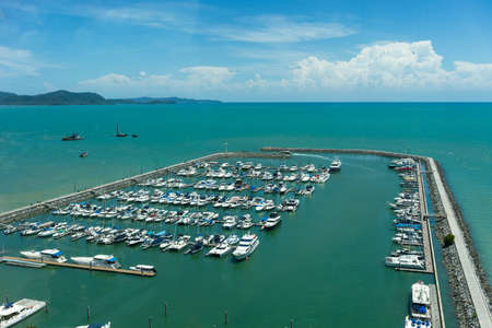 Marina with yacht and blue sky.のeditorial素材