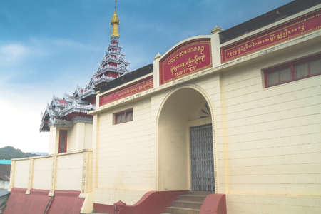 Kyainge Tong, Burma - March 10: Ancient Arched Entrance In Side Temple Is A Popular Tourists Attraction On March 10, 2017 In Kyainge Tong Burma.のeditorial素材