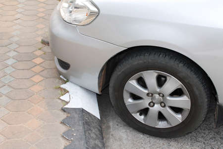 present footpath car imagesの写真素材