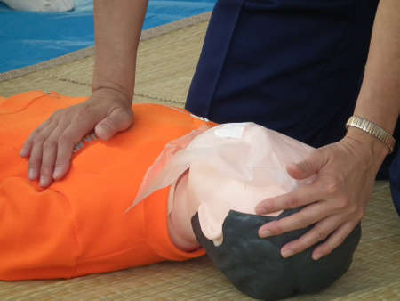 training for lifesaving with AED(Aichi Japan 2011)