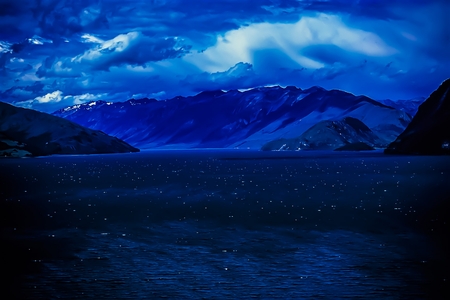 Southern Alps Surrounding in Lake - New Zealandの写真素材