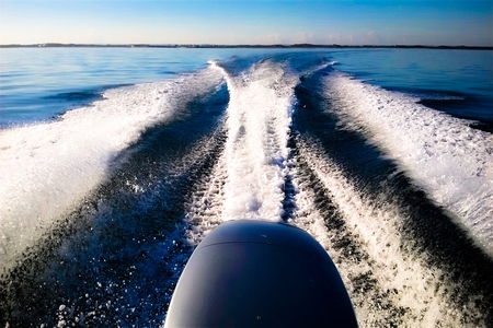 Wake of a Powerboat in the Southern Ocean - South Australiaの写真素材