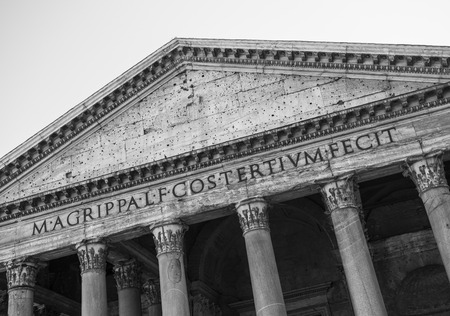 The pediment of Pantheon in Romeのeditorial素材