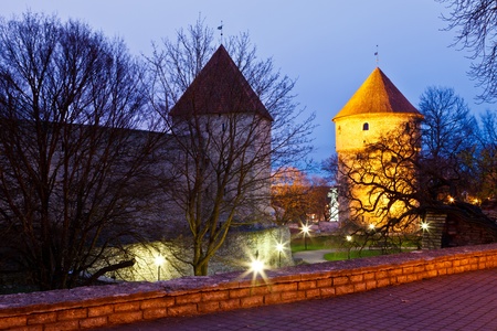 Early Morning at City Walls and Towers of Old Town in Tallinn, Estoniaの写真素材