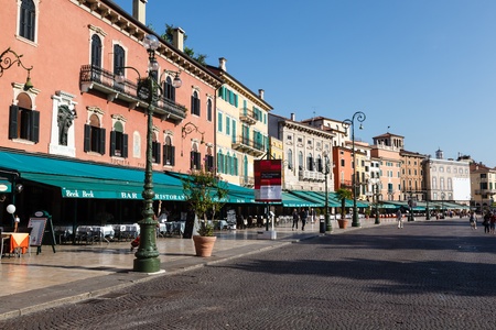 Restaurants and Cafes on Piazza Bra in Verona, Veneto, Italyのeditorial素材
