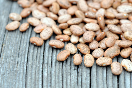 pinto bean on grunge tableの写真素材