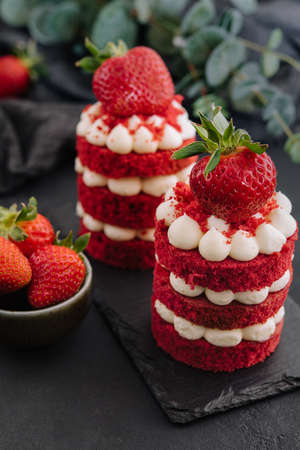 puff pastry stuffed with cream and strawberriesの写真素材