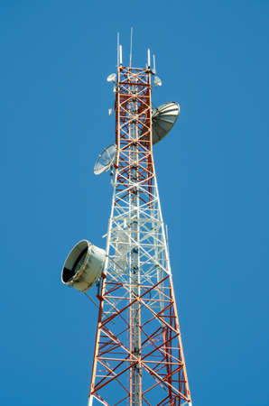 multi-directional antenna communications
