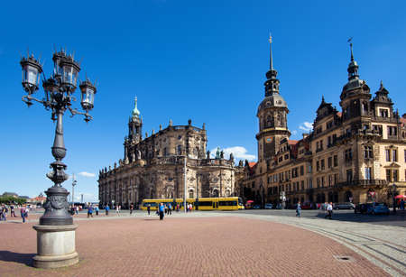 DRESDEN, GERMANY - SEPTEMBER 19: Theater square with old lantern and Alt Stadt in the background on September 19, 2015 in Dresden, Germanyのeditorial素材