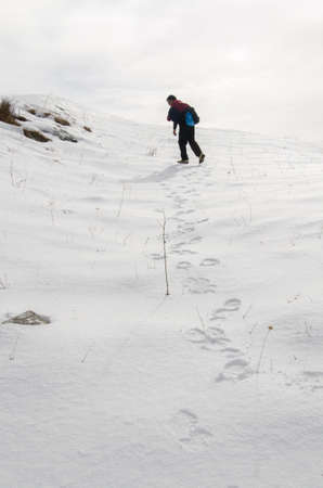 Walking on mountains of Himlaya is a fun experience. Particularly when it is snow covered mountains.のeditorial素材