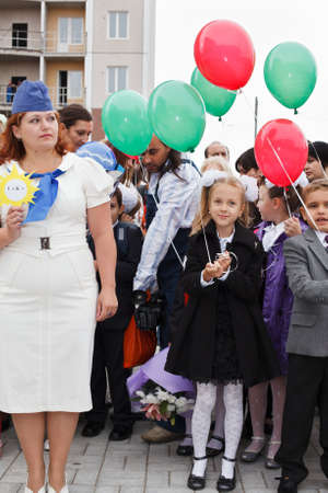 SAINT-PETERSBURG, RUSSIA â September 1: children going first time to first class in school September 1, 2011in Saint-Petersburg, Russia.のeditorial素材