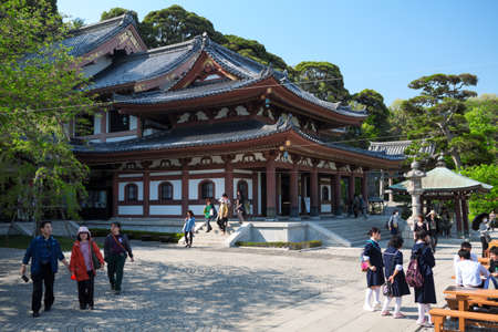 KAMAKURA, JAPAN â CIRCA APR, 2013: The main house Kannon-do Hall is in Hasedera shrine. The magnificent statue of Hase Kannon is housed here for all to see and worshipのeditorial素材