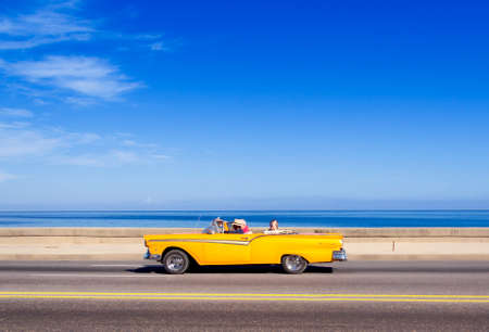 HAVANA,CUBA - NOVEMBER 9, 2015 : Vintage american car at the Malecon avenueのeditorial素材
