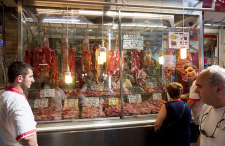 THESSALONIKI, GREECE - SEPTEMBER 4: People shopping in Modiano Market on September 4, 2015 in Thessaloniki.のeditorial素材