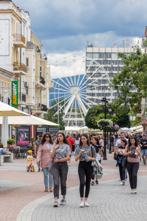 PLOVDIV, BULGARIA, JUNE 18, 2021: People enjoying the sunny weather in Plovdiv downtown, Bulgaria.のeditorial素材