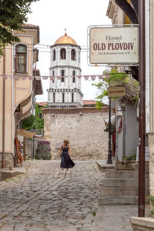 PLOVDIV, BULGARIA, JUNE 18, 2021: People enjoying the sunny weather in Plovdiv downtown, Bulgaria.のeditorial素材