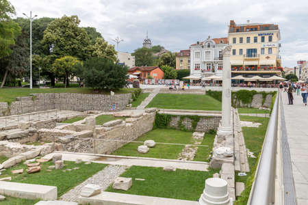 PLOVDIV, BULGARIA, JUNE 18, 2021: People enjoying the sunny weather in Plovdiv downtown, Bulgaria.のeditorial素材