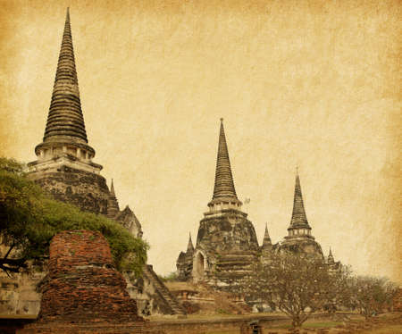 Retro image of Pagodas in Ayutthaya historical park, Thailand   Paper texture の写真素材