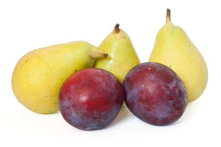 three pears and two plums isolated on white backgroundの写真素材