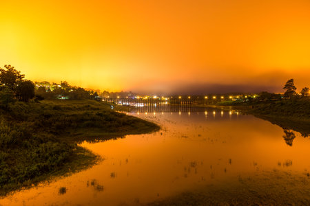 Sunrise at Wooden Bridge in Sangklaburi, Kanchanaburi Thailandの写真素材