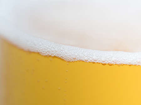 close up of beer bubblesの写真素材