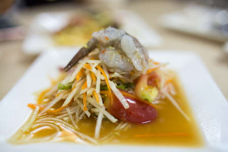 papaya salad with fresh shrimp or som tamの写真素材