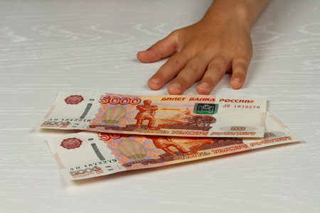 the child recieved money from the state during the coronavirus period