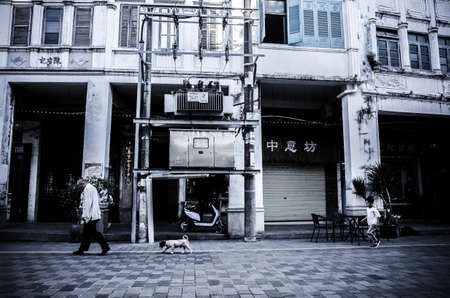 The real scene of the old street of Haikou's Arcadeのeditorial素材