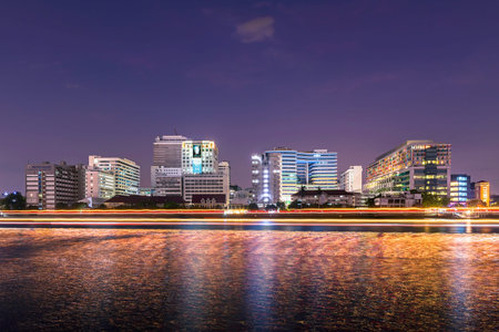 Siriraj Hospital twilight Bangkok, Thailandのeditorial素材