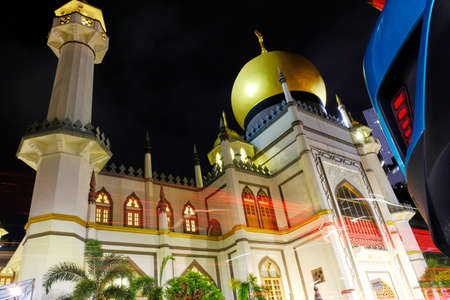 The Famous Sultan Mosque Singapore. Masjid Sultan Singapore is is a mosque located at Muscat Street and North Bridge Road within the Kampong Glam precinct of the district of Rochor in Singapore.のeditorial素材