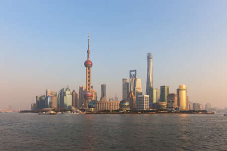 Shanghai is known as âThe Pearl of Asiaâ and âThe Paris of the Eastâ. It's a city of youth, commerce, and an international beat that runs through each side street and riverwalk. It is one of the four municipalities under the central government of のeditorial素材