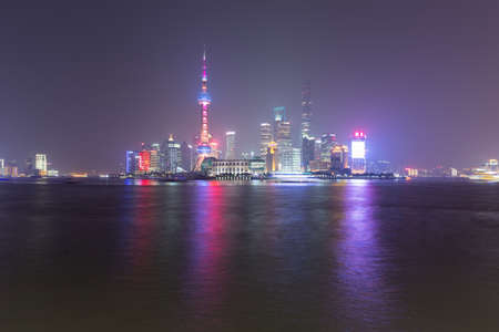 Shanghai is known as âThe Pearl of Asiaâ and âThe Paris of the Eastâ. It's a city of youth, commerce, and an international beat that runs through each side street and riverwalk. It is one of the four municipalities under the central government of のeditorial素材