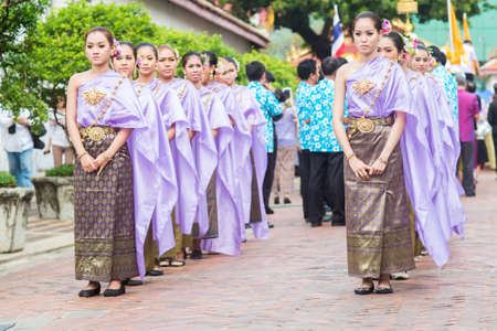 Bangkok, Thailand - April 12, 2015: Unidentified dancer performs in in parade. show at the Songkran festival on April 12, 20 in Bangkok, Thailand.のeditorial素材