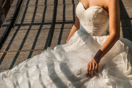 Close-up of the white bride While taking a pre-wedding photoの写真素材