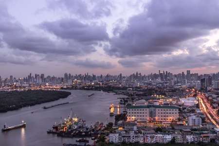 Bangkok, thailand - May 20, 2020 : Beautiful view of Bangkok city, Beauty skyscrapers along Chaopraya river in the evening, making the city modern style. Selective focus.のeditorial素材
