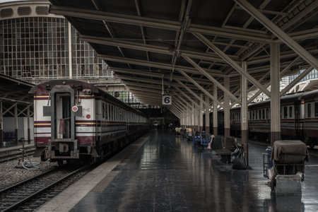 Bangkok, thailand - Jul 7, 2019 : Train is parked at platform waiting for passengers in hua lamphong railway station, the main railway station of Thailand located in the center of Bangkok.のeditorial素材