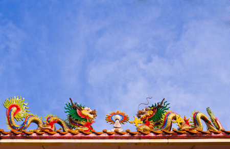 dragon statue