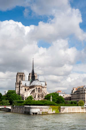 View to Ile de la Cite, including Notre Dame Cathedral from across the riverの写真素材