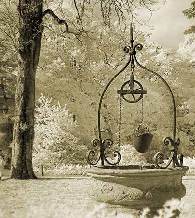 Infrared shot of a water well (no photoshopping, shot with an infrared filter on-camera)                               の写真素材
