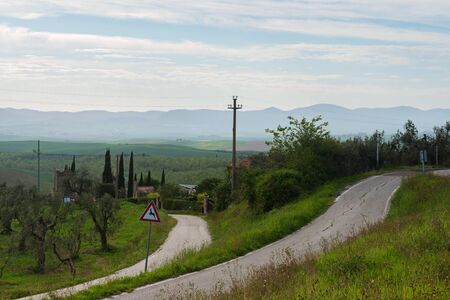 Winding roads in Tuscana, Italyの写真素材