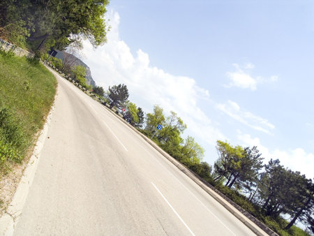 High-speed line with an inclination of horizon