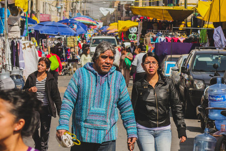 MEXICO CITY, MEXICO, 21.1.2012: Busy street with local people in one of the markets in Mexicoのeditorial素材