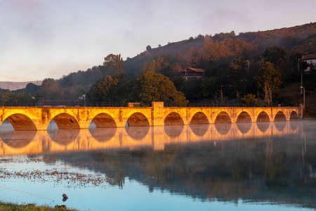 Bridge over the Ebro reservoir.の写真素材