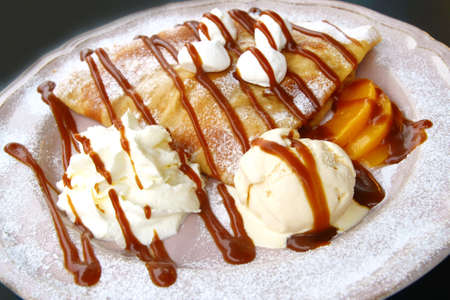  Whipped cream and ice creamの写真素材
