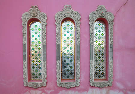 pink temple wall, india の写真素材