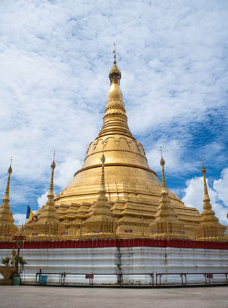 shwedagon pagoda mock in Burmaの写真素材